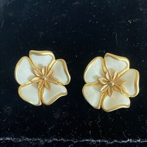 Norma Jean  Gold and White Flower clip on Earrings - Women Jewelry